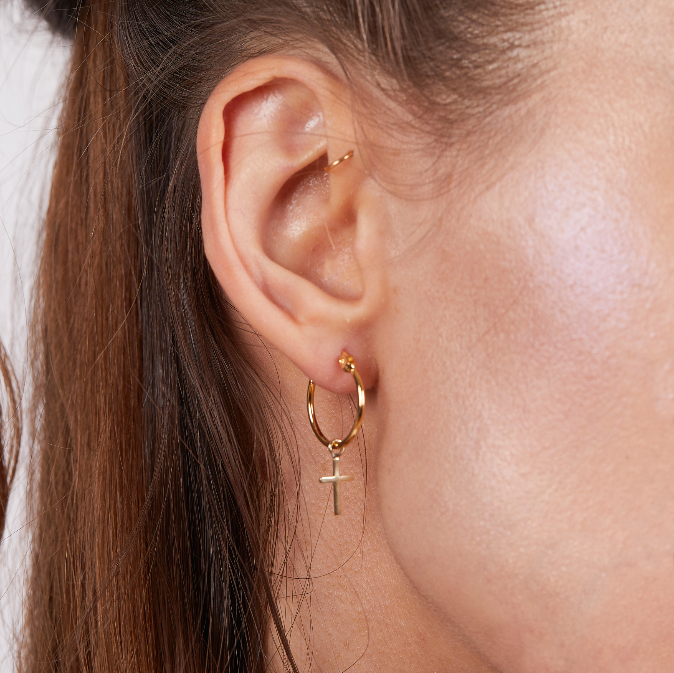 CROSS HOOP EARRINGS - VERAMEAT