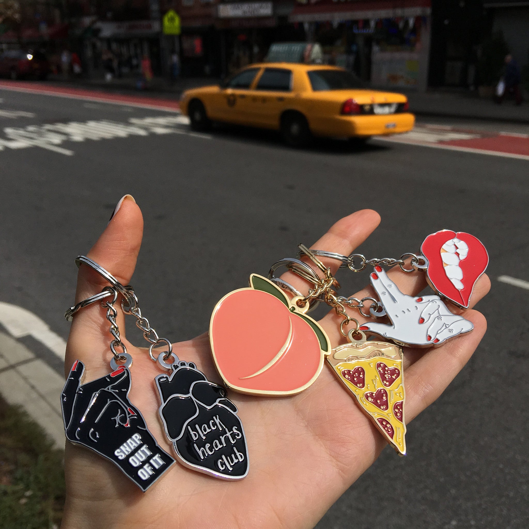 KEYCHAIN BLACK HEARTS CLUB