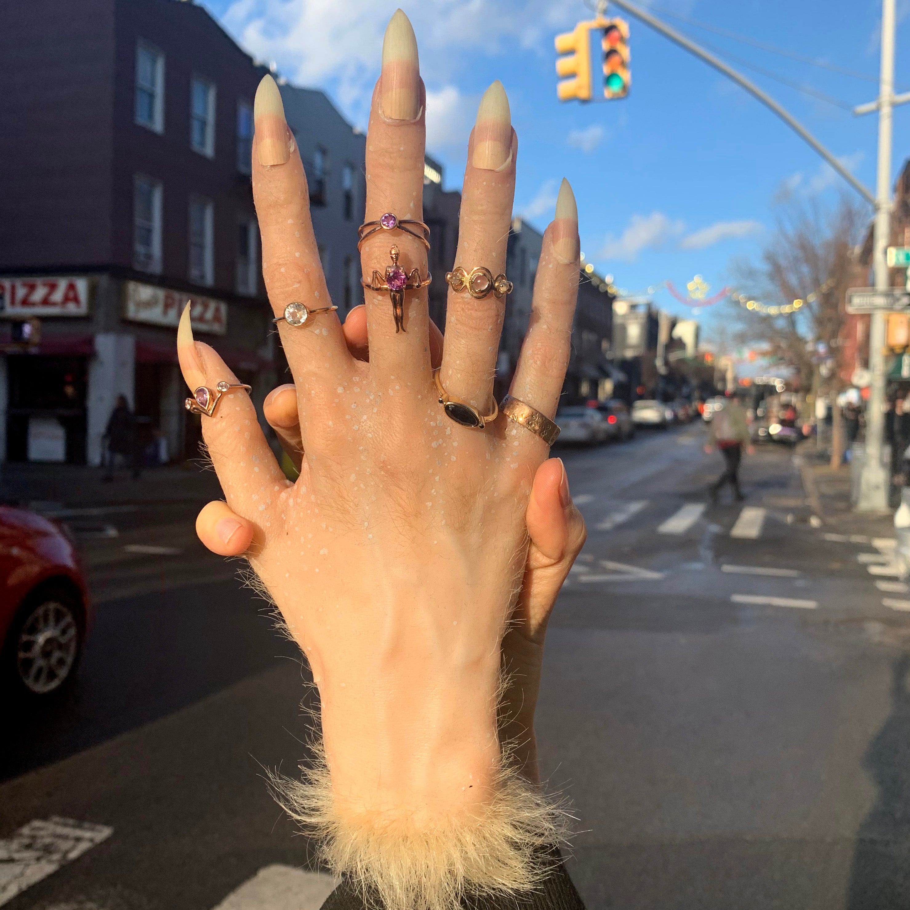 LOVELY DOVE RING