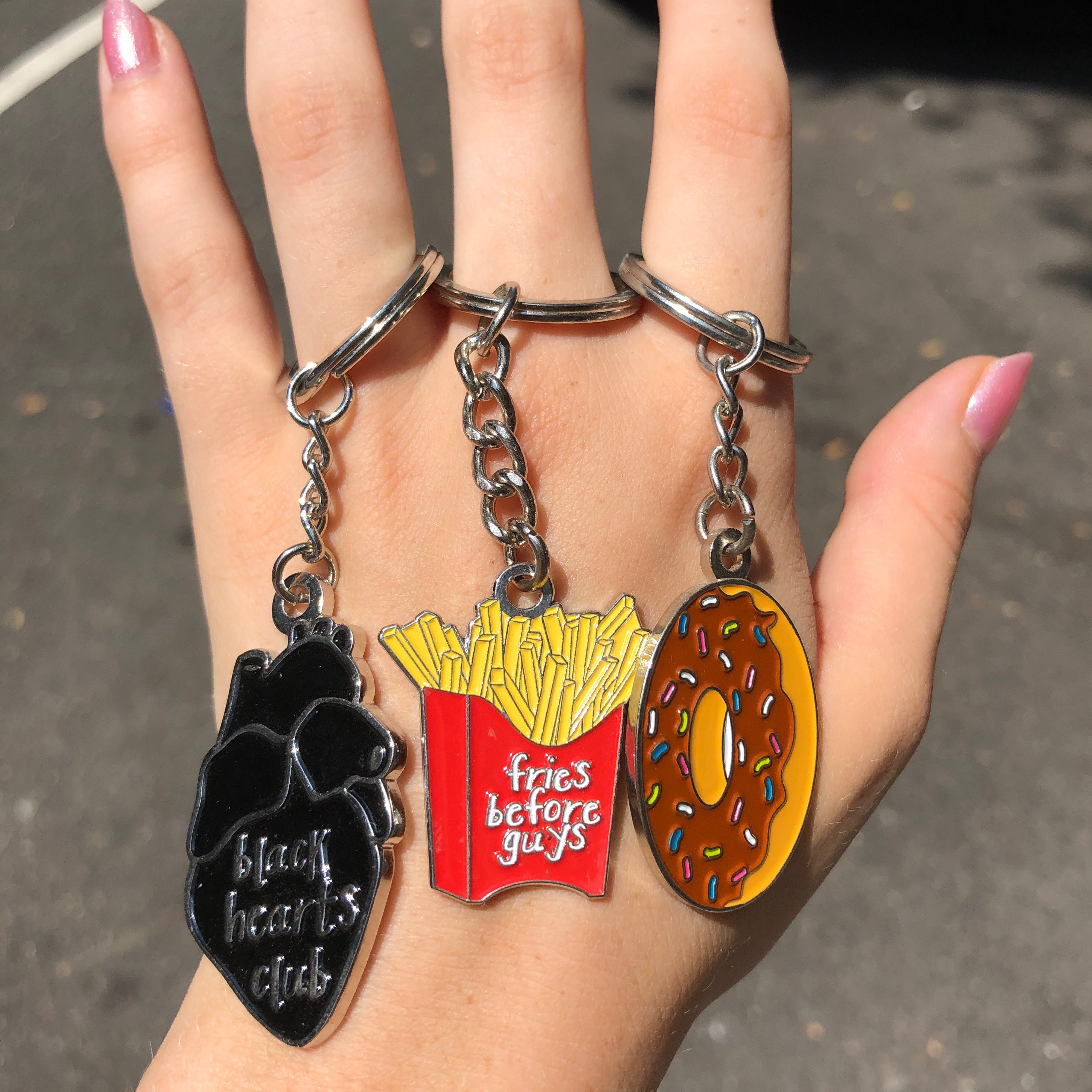 KEYCHAIN BLACK HEARTS CLUB