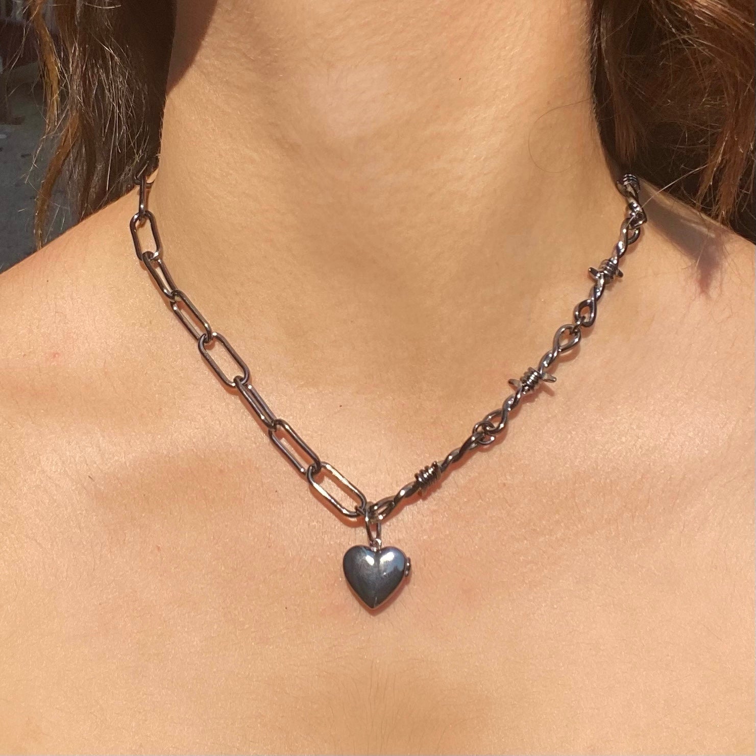 HEART LOCKET BARBED CHOKER