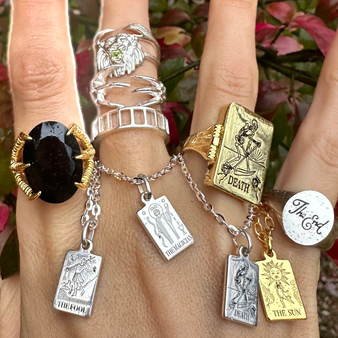 EVERYDAY TAROT NECKLACE