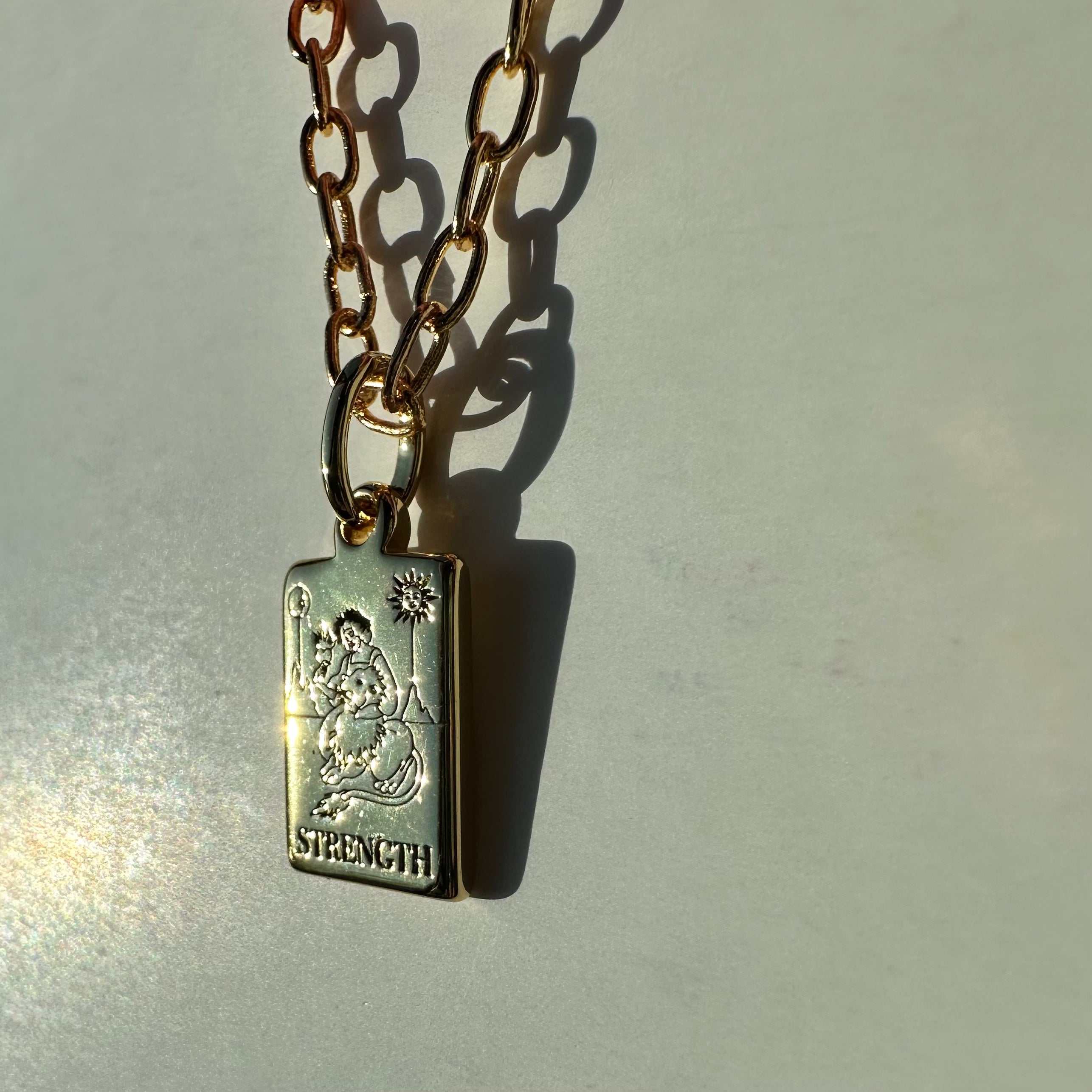 EVERYDAY TAROT NECKLACE