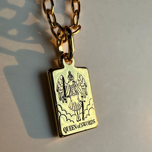 EVERYDAY TAROT NECKLACE