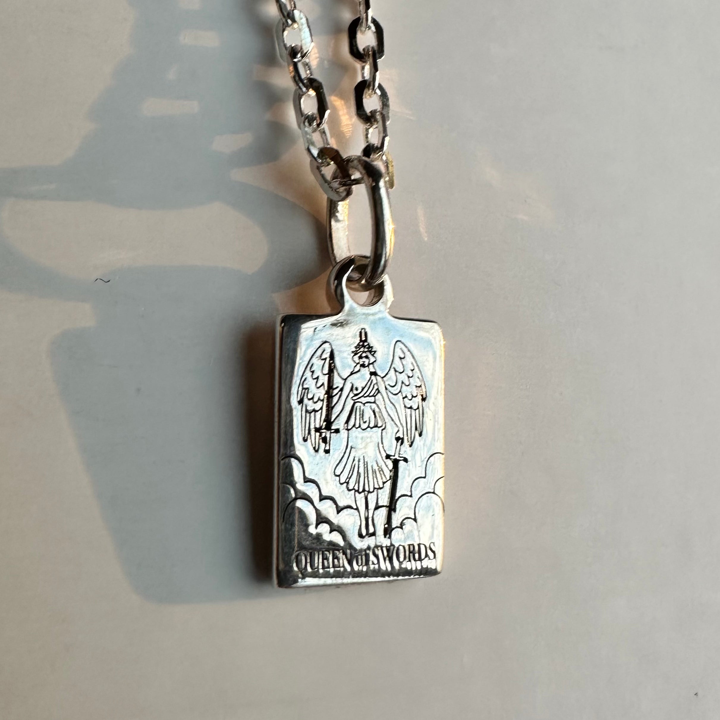 EVERYDAY TAROT NECKLACE