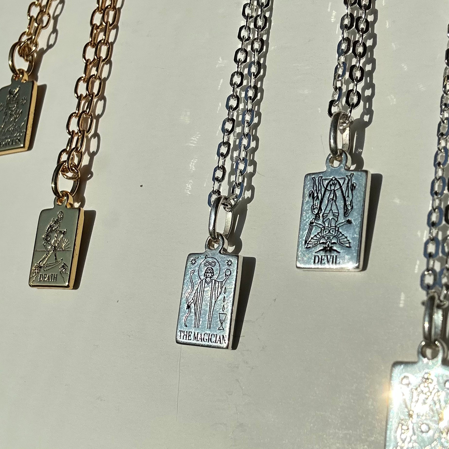 EVERYDAY TAROT NECKLACE