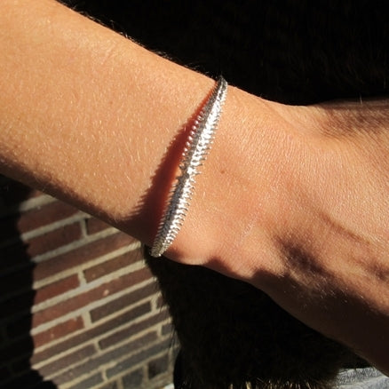 SPINE BRACELET